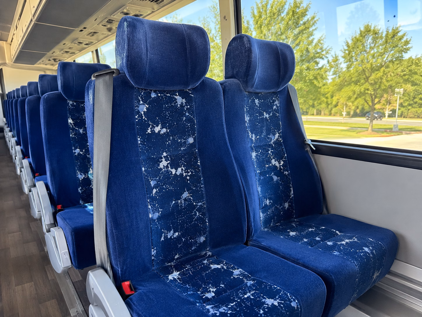 garland charter buses for concerts and shows