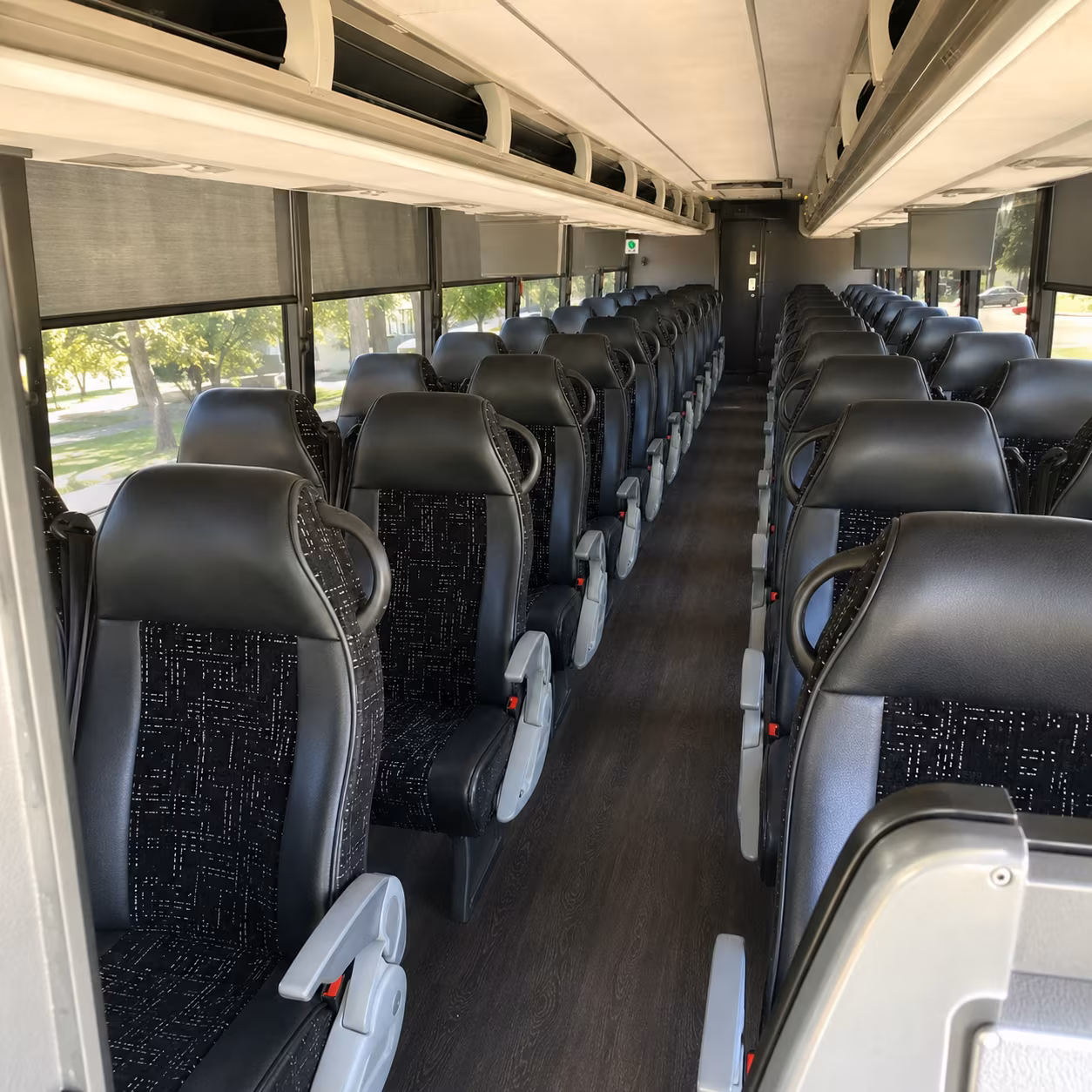 richardson charter bus rentals for airport transfers